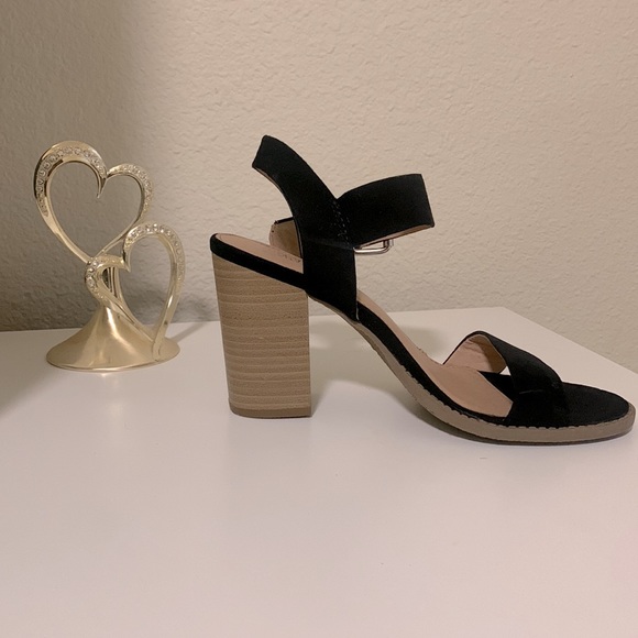 Simple Black Block Heel Strapped Sandals. BRASH. Gently Worn. Size US 7 1/2 - Picture 9 of 9